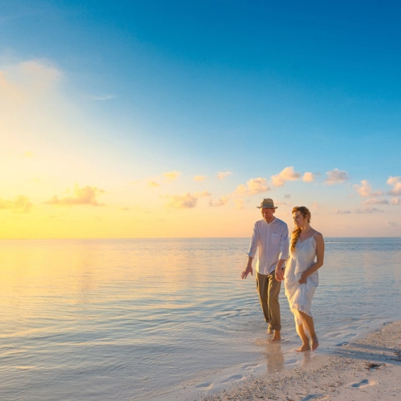 medeni-mesec-na-zanzibaru-romanticno-putovanje-u-zemlju-koralnih-grebena-i-blistavih-plaza