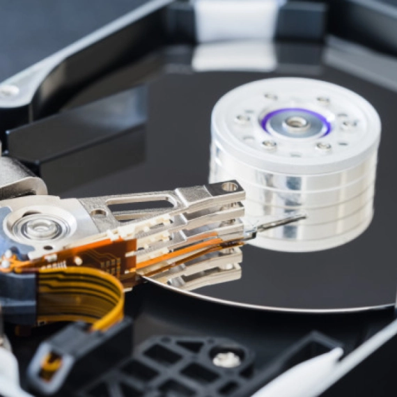 glavne-razlike-izmedju-ssd-i-hdd-hard-diskova-za-kompjutere